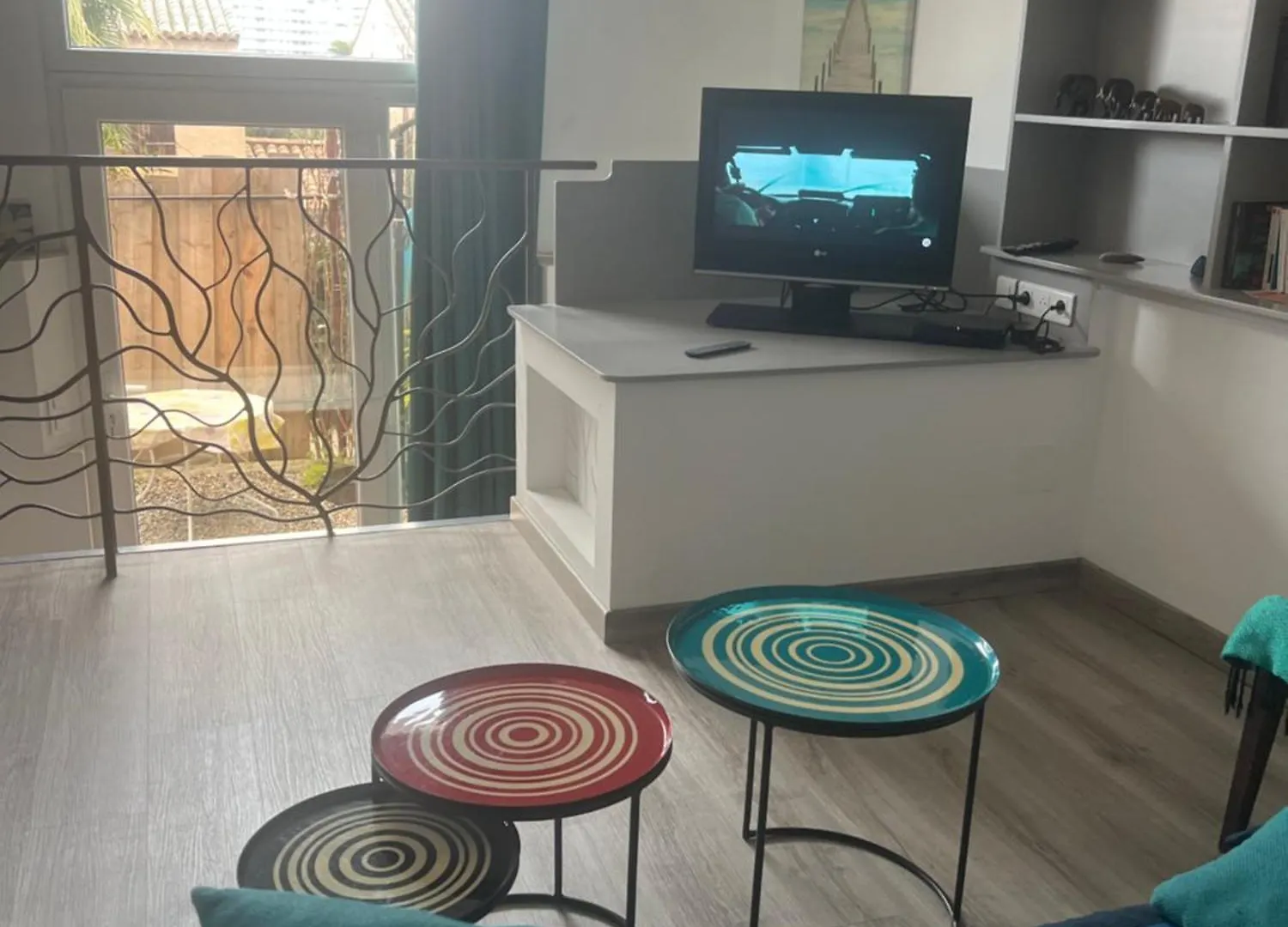 2 Pieces Rez-De-Jardin Dans Maison Avec Piscine Villeneuve-Loubet
